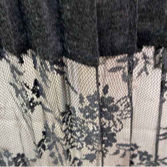 Philosophy Embroidered Lace Skirt - Picture 3 of 5